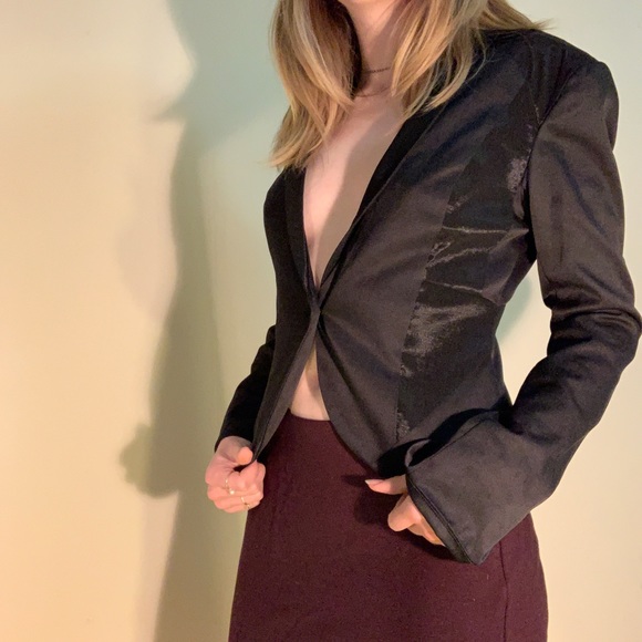 Shiny black blazer with single button - Picture 4 of 4